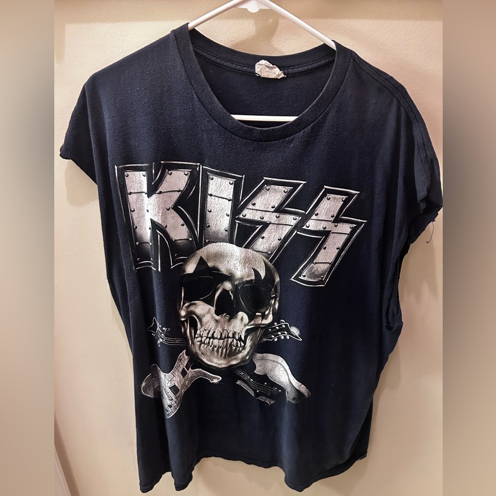 Super Rare Kiss Tour - T Shirt (Cut Off)